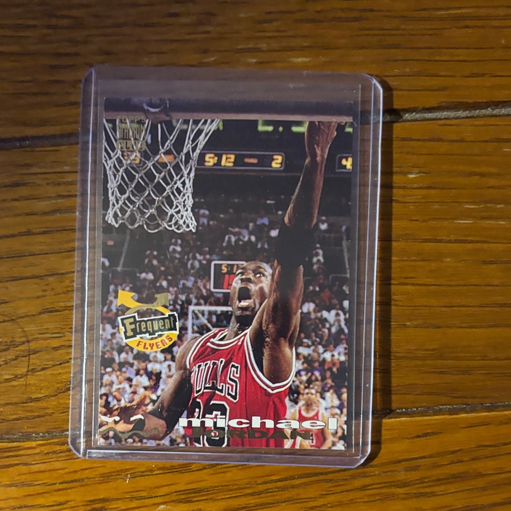 Michael Jordan! Rare! Mint! NBA Bulls Red and Black Trading Card